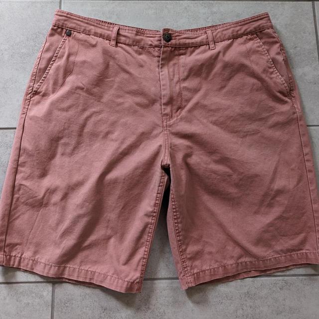 Versace Men's Shorts - Pink - XL on Productcaster.