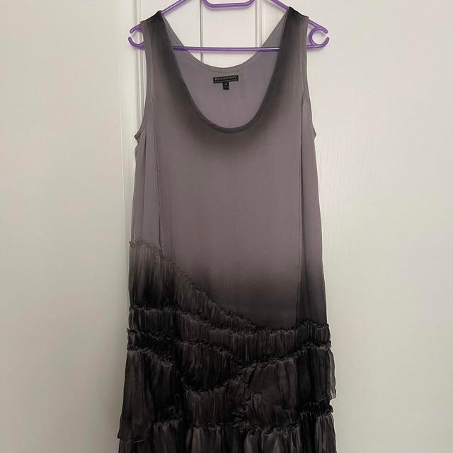 Burberry Women's Pleated Dress - Grey/Black - 40 on Productcaster.