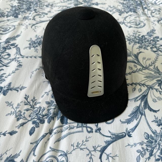 Women's Hat - Black on Productcaster.