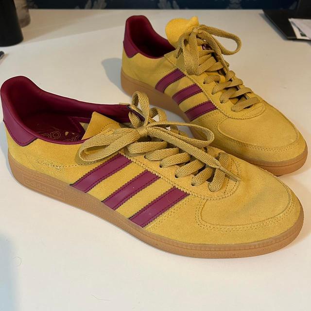 Adidas Men's Trainers - Yellow/Burgundy - UK 9.5 on Productcaster.