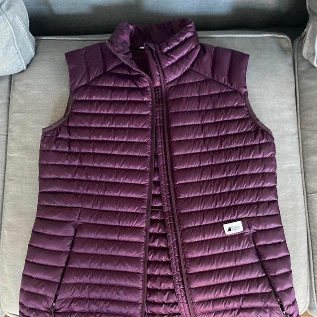 Mountain Equipment Women's Vest - Purple - M on Productcaster.