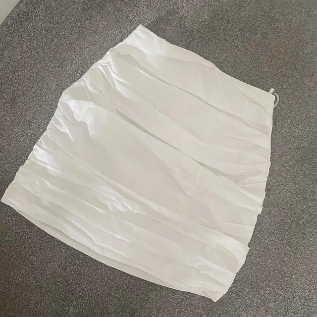 Women's Skirt - White - UK 4 on Productcaster.