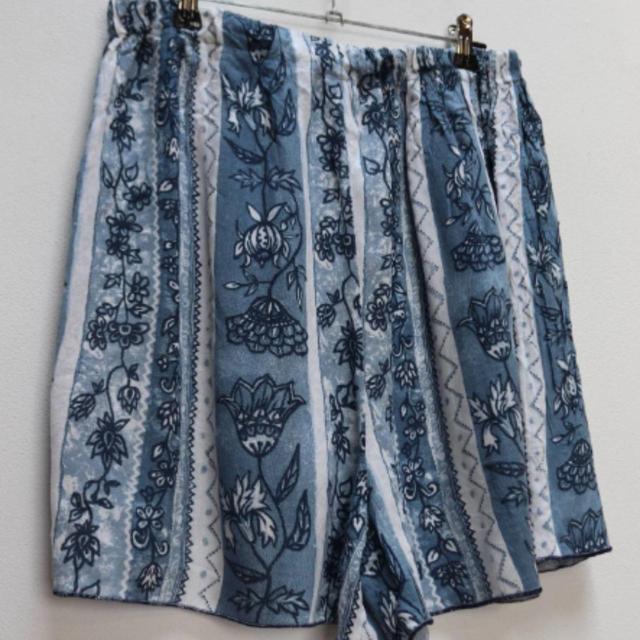 Vintage Women's Shorts - Blue - L on Productcaster.