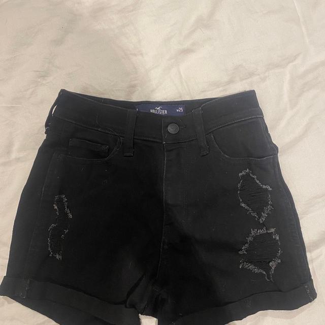 Hollister Co. Women's Shorts - Black - 25" on Productcaster.