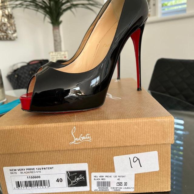 Christian Louboutin Women's Trainers - Black - UK 7 on Productcaster.