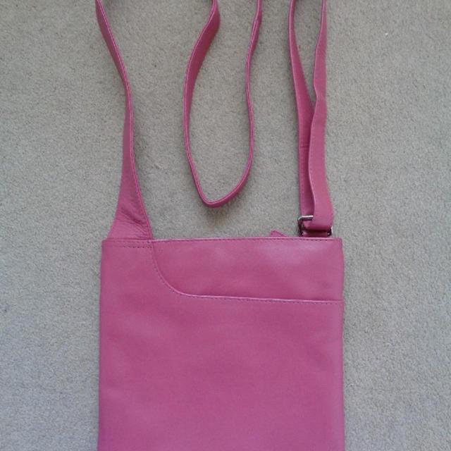 Radley Women's Crossbody bags - Pink on Productcaster.