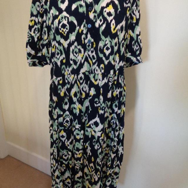 Marks & Spencer Women's Midi Dress - Navy/Multi - 12 on Productcaster.