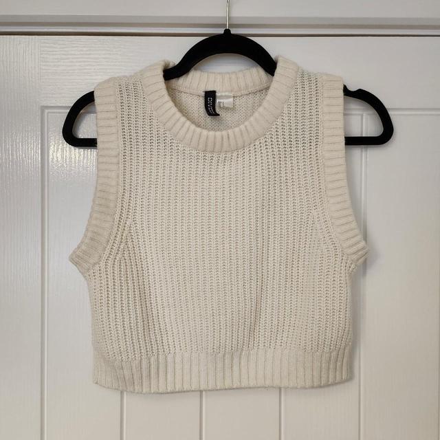 H&M Women's Crop top - Cream - 10 on Productcaster.