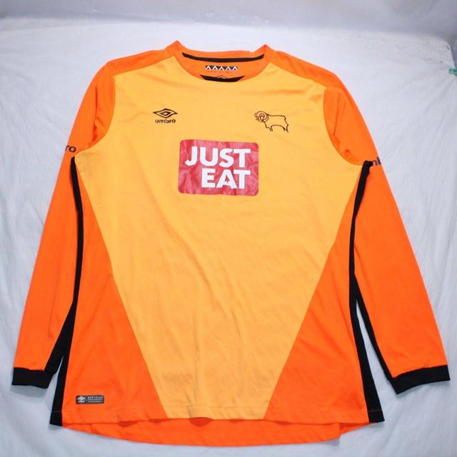 Umbro Men's T-shirt - Orange - XXL on Productcaster.