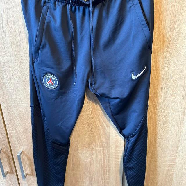 Nike Men's Sweatpants - Navy - M on Productcaster.