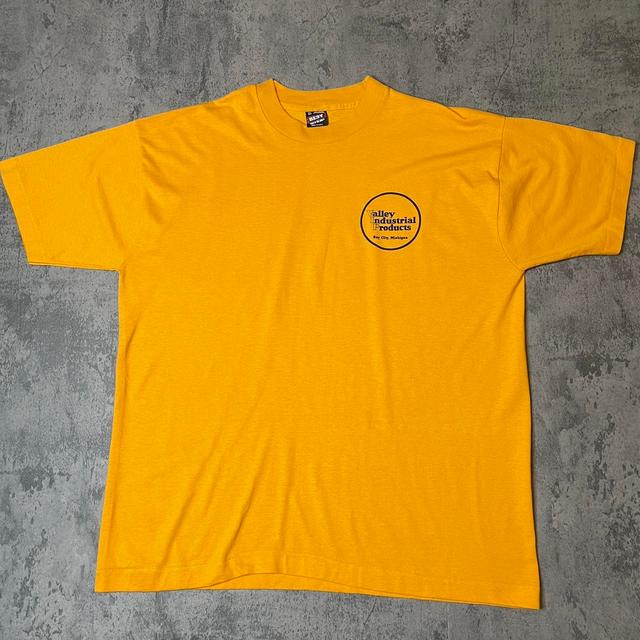 Fruit of the Loom Men's T-shirt - Yellow/Orange - XL on Productcaster.