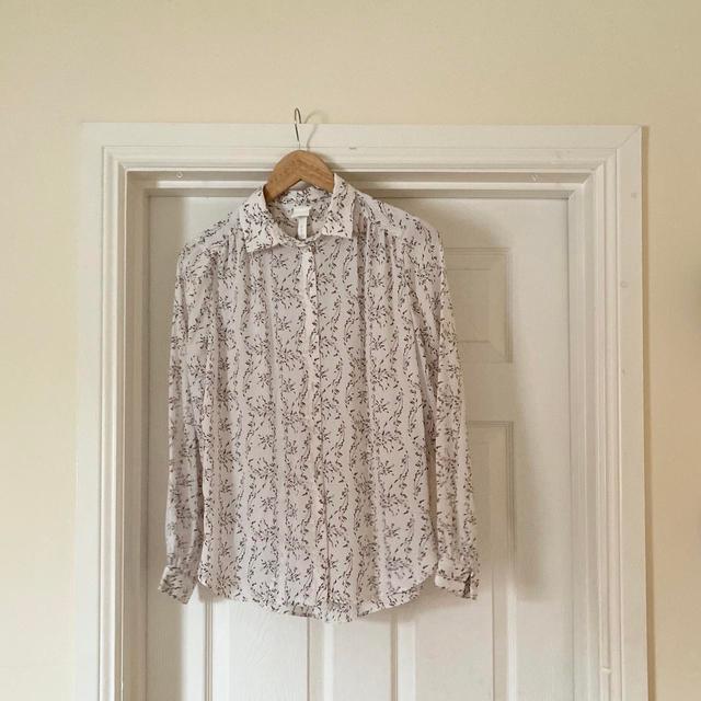 H&M Women's Shirt - White - 8 on Productcaster.