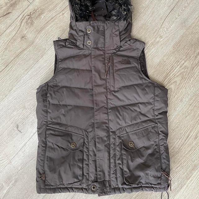 The North Face Women's Gilet - Brown/White - XS on Productcaster.