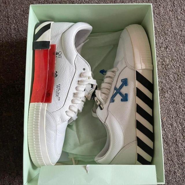 Off-White Men's Trainers - White/Blue - UK 7 on Productcaster.