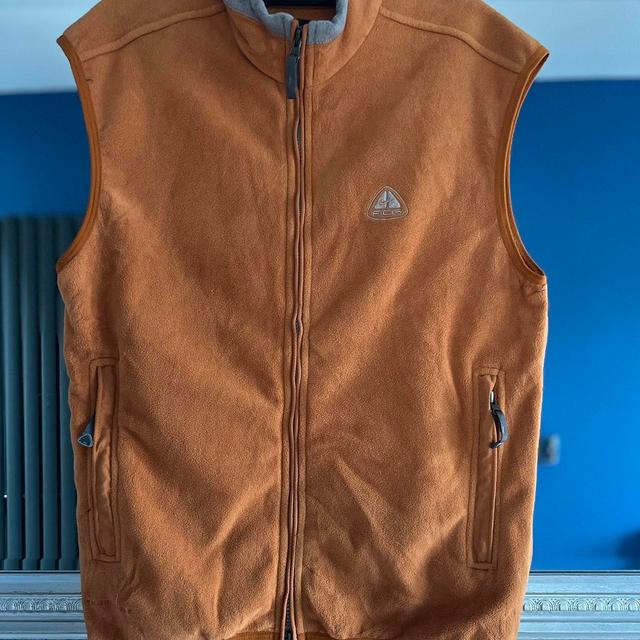 Nike ACG Men's Gilet - Orange/Brown - M on Productcaster.