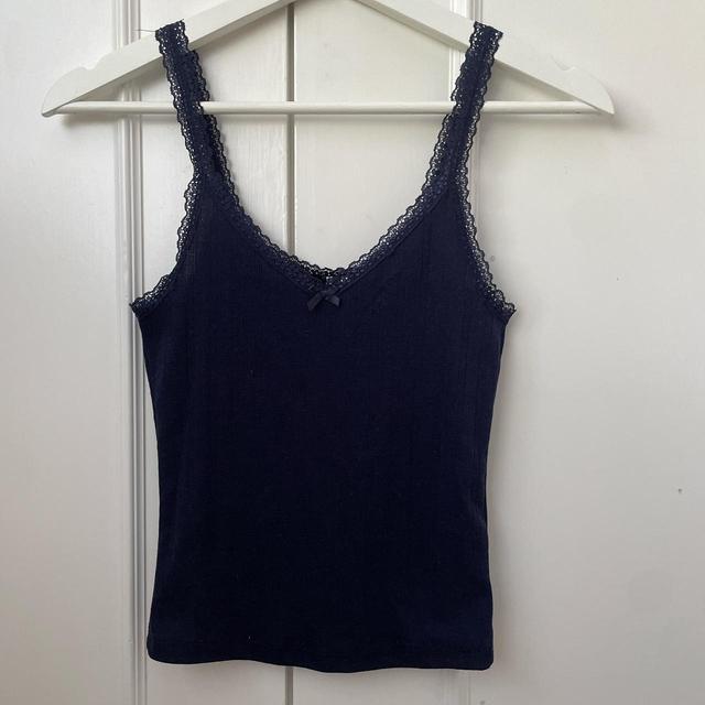 H&M Women's Crop top - Navy/Blue - 6 on Productcaster.