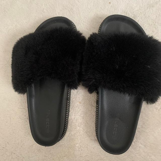 Select Fashion Women's Slippers - Black - UK 6 on Productcaster.