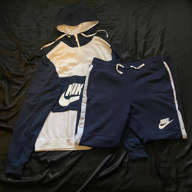 Nike Men's Hoodie - Navy/White - S on Productcaster.