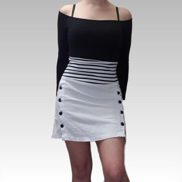 Vintage Women's Mini Skirt - White - M on Productcaster.