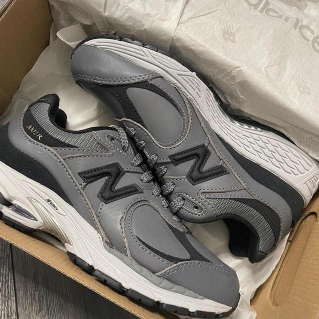 New Balance Women's Trainers - Black/Grey - UK 6 on Productcaster.