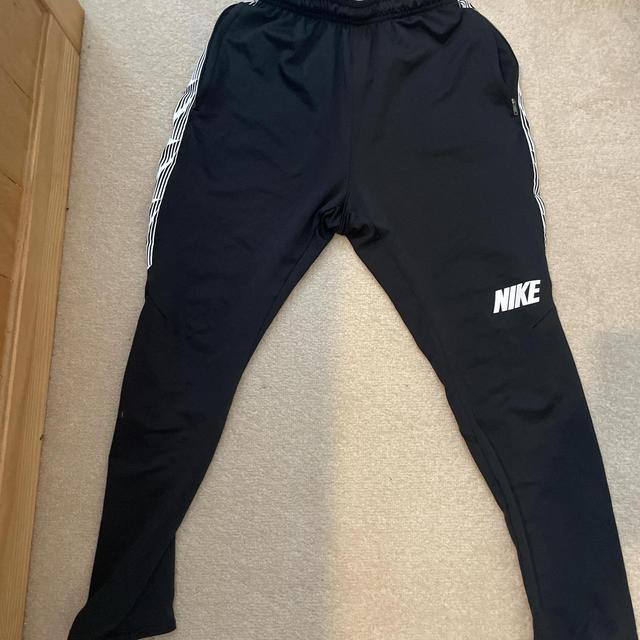 Nike Kids' Sweatpants - Black - 13 years on Productcaster.