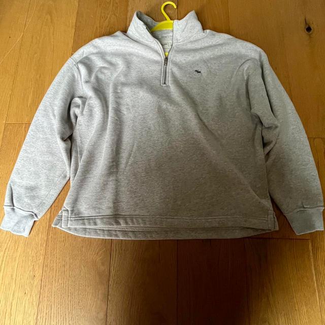 Abercrombie & Fitch Men's Sweatshirt - Grey - L on Productcaster.