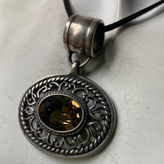 Vintage Women's Necklace - Silver/Black on Productcaster.