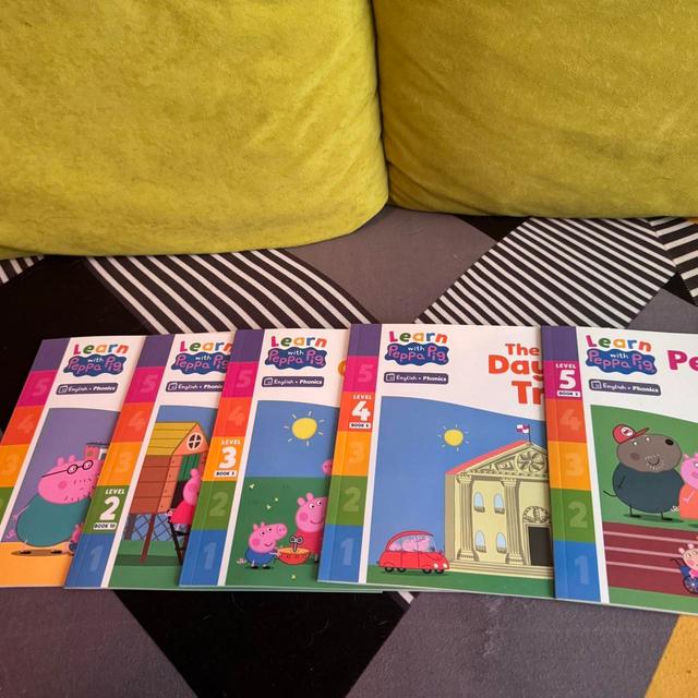 Peppa Pig Book - Multi/White on Productcaster.