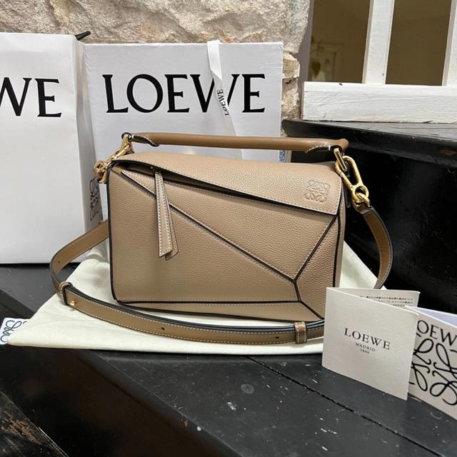 Loewe Women's Shoulder bags - Tan on Productcaster.