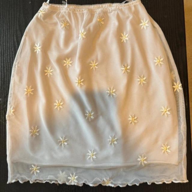 Motel Women's Skirt - White/Cream - UK 6 on Productcaster.