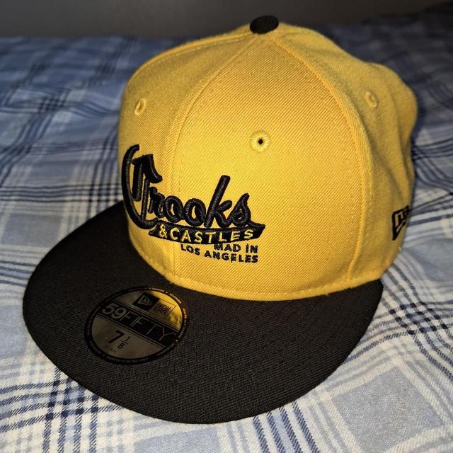 New Era Men's Caps - Black/Yellow on Productcaster.