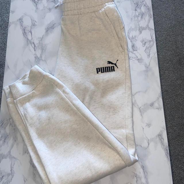 Puma Kids' Sweatpants - White - 14 years on Productcaster.