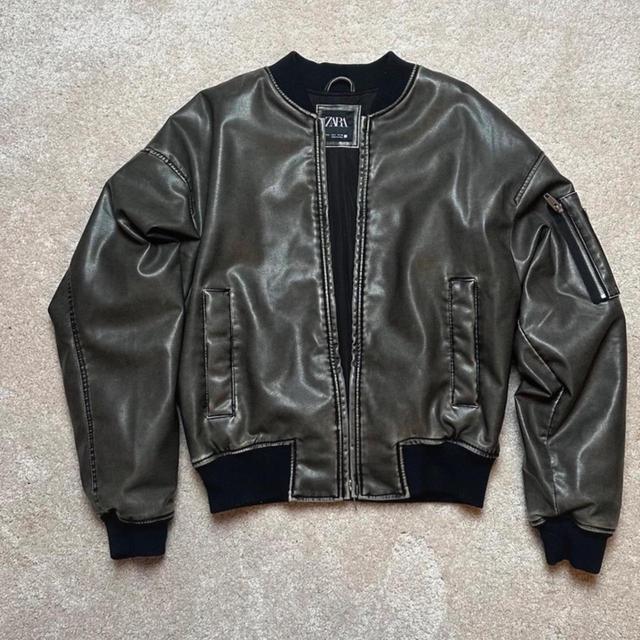 Zara Men's Bomber Jacket - Black - S on Productcaster.