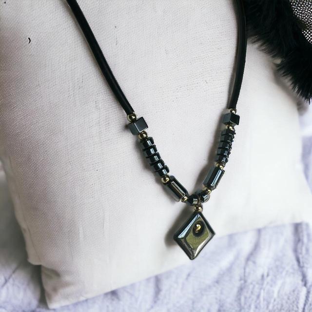 Vintage Women's Necklace - Black on Productcaster.