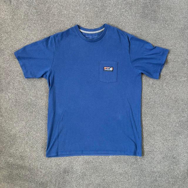 Patagonia Men's T-shirt - Blue/Navy - M on Productcaster.