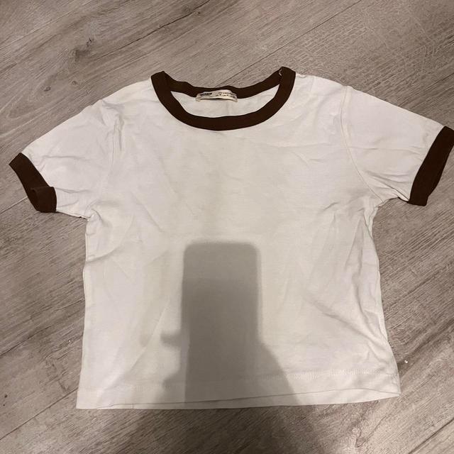 Pull&Bear Women's T-shirt - White - M on Productcaster.