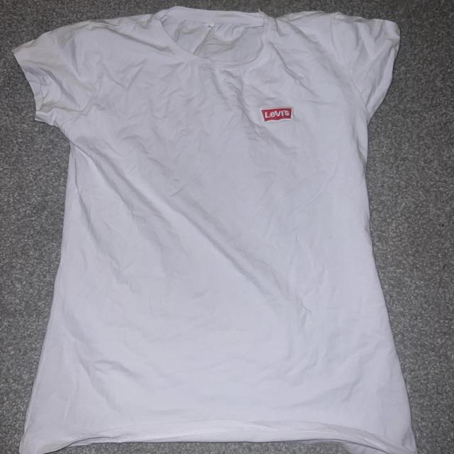 Levi's Women's T-shirt - White - 12 on Productcaster.