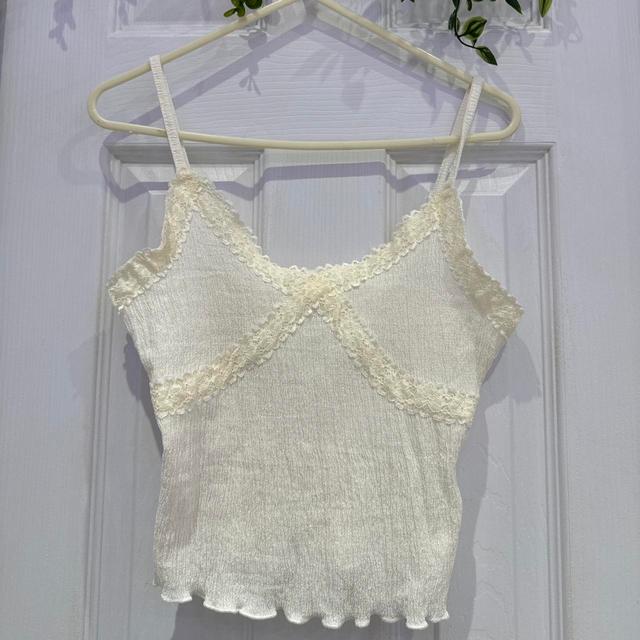 H&M Women's Crop top - Cream/White - S on Productcaster.