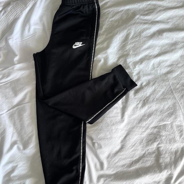 Nike Kids' Sweatpants - Black on Productcaster.