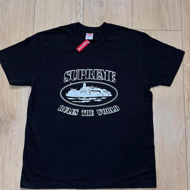 Supreme Men's T-shirt - Black - M on Productcaster.