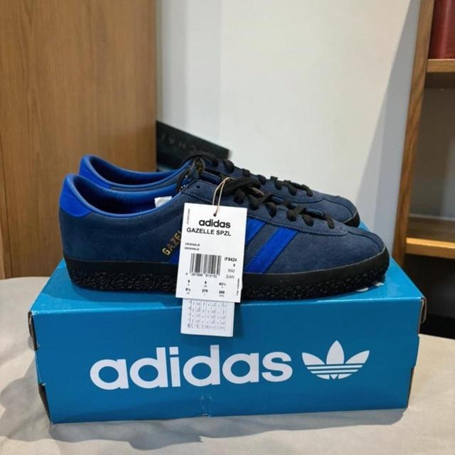 Adidas Originals Men's Trainers - Navy/Blue - UK 9 on Productcaster.