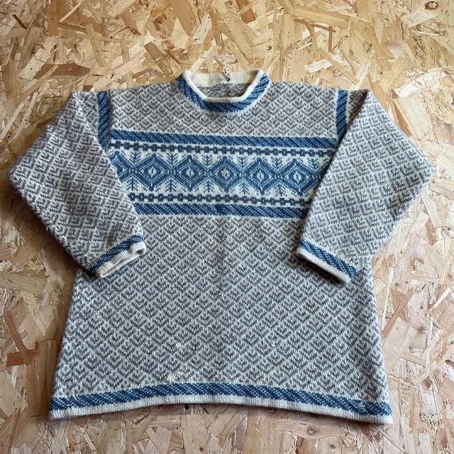 Vintage Men's Jumper - Cream - M on Productcaster.