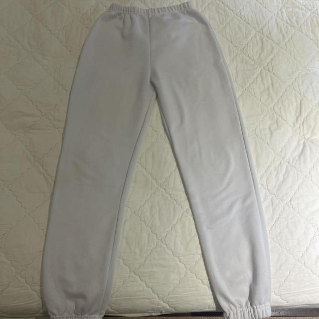 PrettyLittleThing Women's Sweatpants - White - UK 6 on Productcaster.