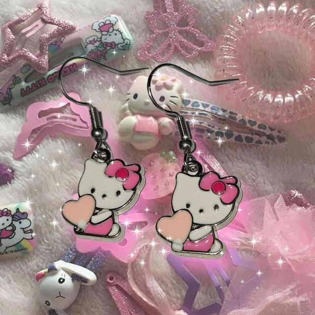 Hello Kitty Women's Earrings - Pink on Productcaster.