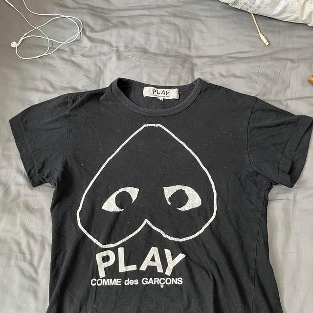 Comme des Garçons Play Men's T-shirt - Black - M on Productcaster.