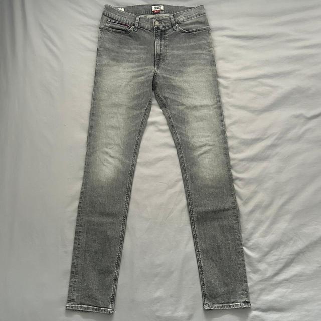 Tommy Hilfiger Men's Jeans - Grey - 31" on Productcaster.