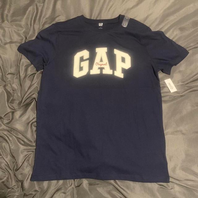 Gap Men's T-shirt - Navy - L on Productcaster.