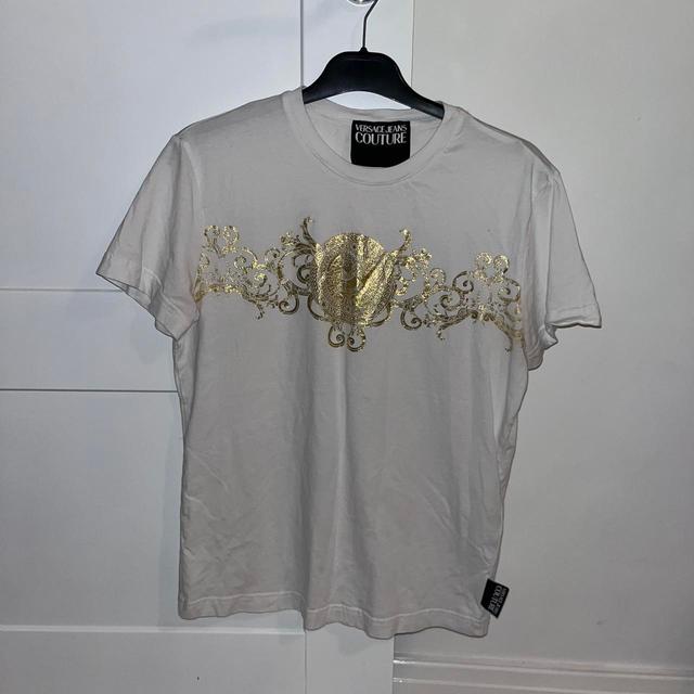 Versace Men's T-shirt - White/Cream - S on Productcaster.