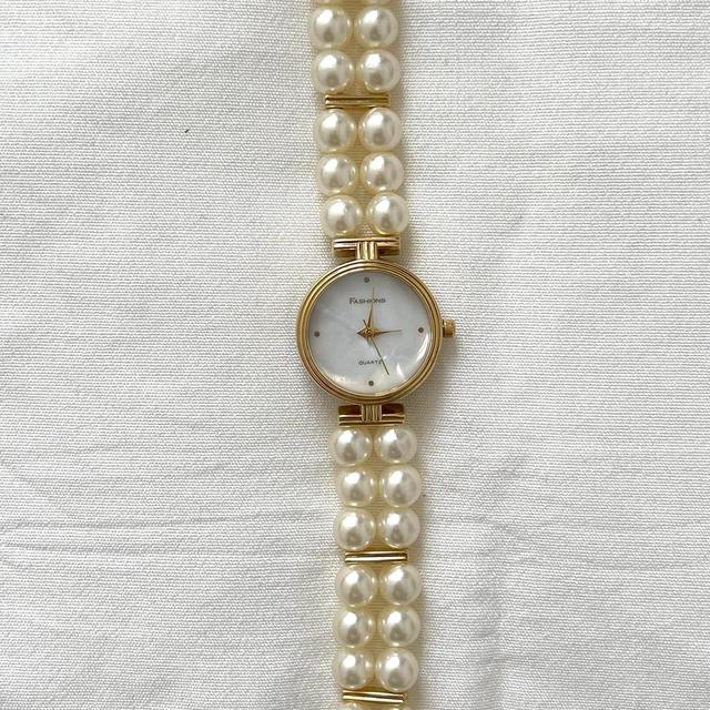 Vintage Women's Analogue Watch - Gold/White on Productcaster.