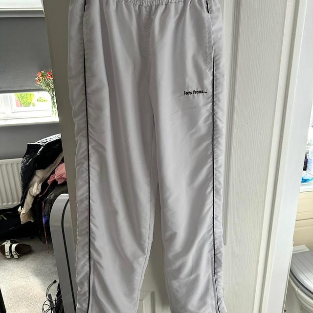 iets frans... Men's Trousers - White - S on Productcaster.